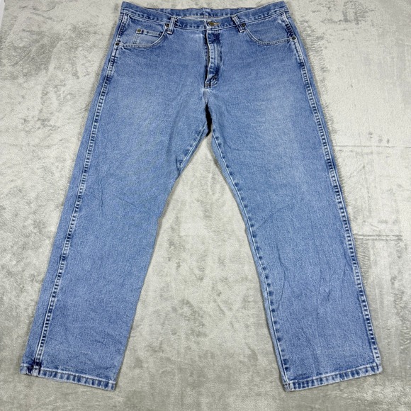 Wrangler Other - Vintage Wrangler Mens 38x30 Rugged Wear Jeans Light Wash Denim Straight Leg